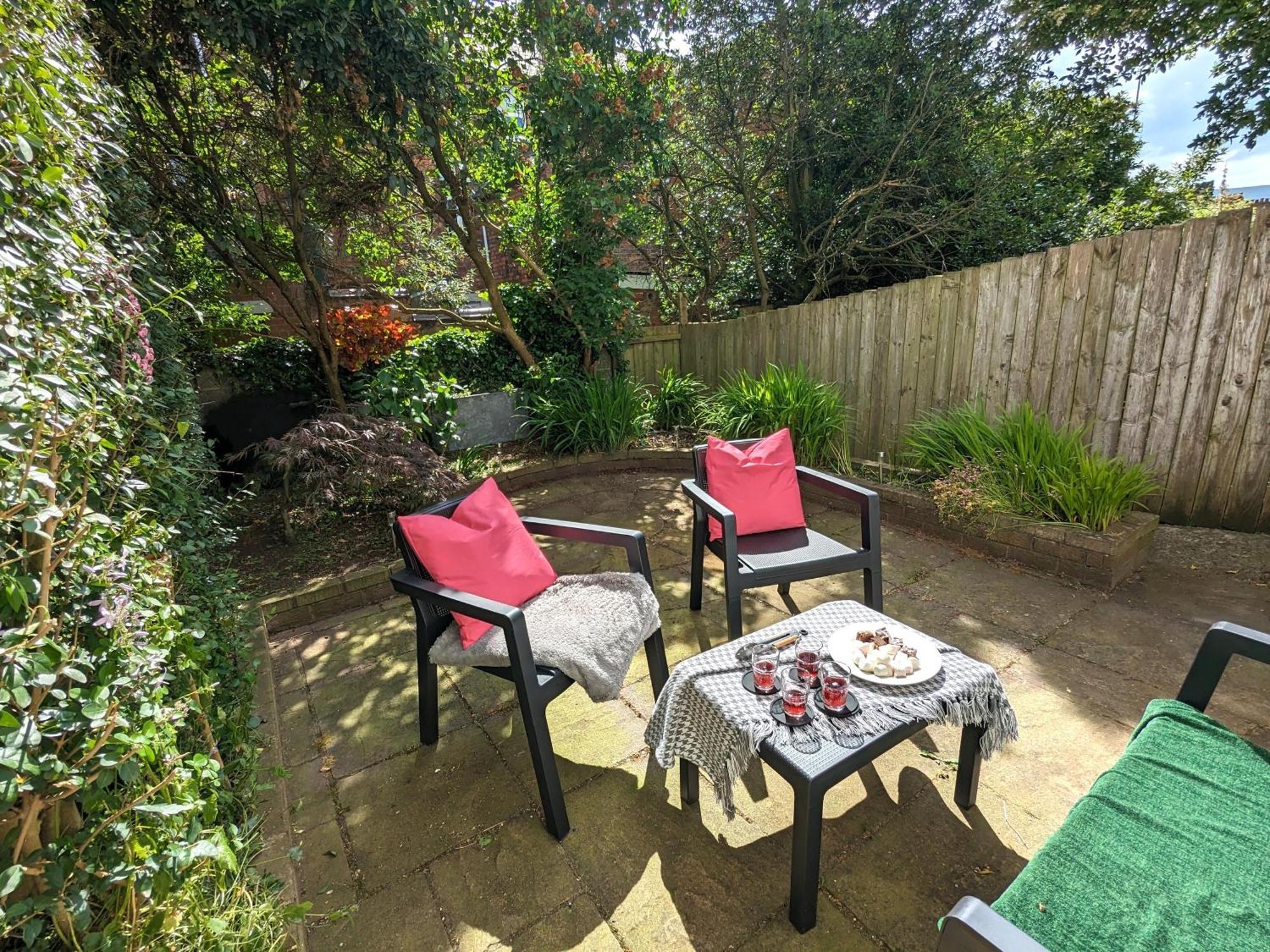 Villa Heart Of Belfast With Private Garden Exterior foto